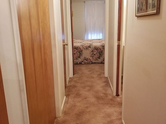 5th image of 5 N Shannon Ave