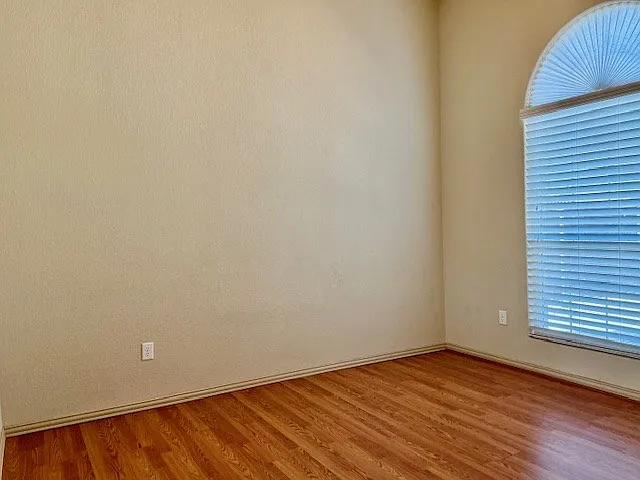 6507 Hall Of Fame Blvd — Photo 3