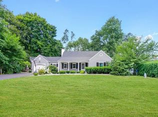 24 Puritan Rd, Springfield, MA 01119