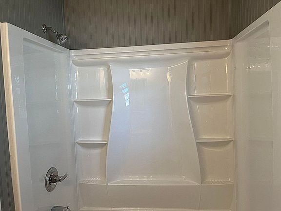 3rd image of 4800 SE 20th St