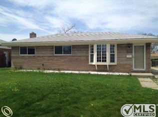 32935 Wareham Ct, Warren, MI 48092