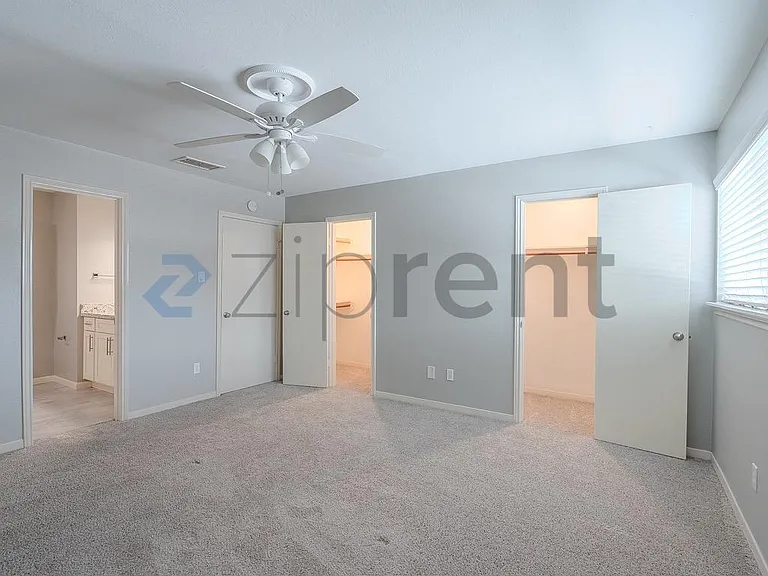 10349 Longmont Dr — Photo 17