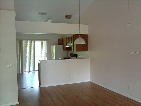 2nd image of 121 Reserve 213 Cir