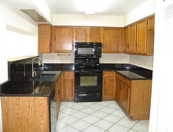 4th image of 2247 Heatheroak Dr