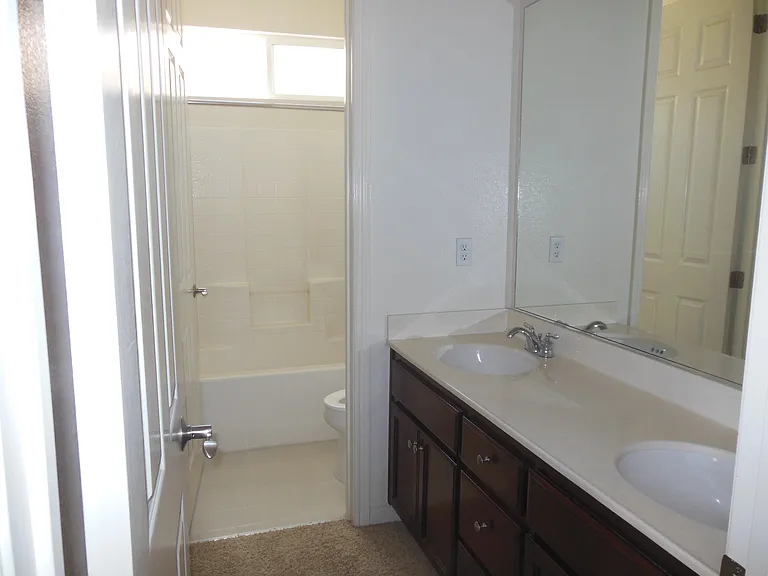 3121 Knightsbridge Dr — Photo 12