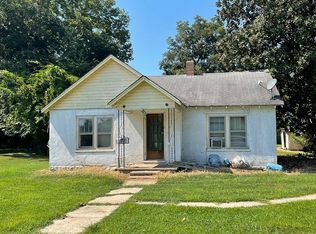 555 S Thornton Ave, Piggott, AR 72454