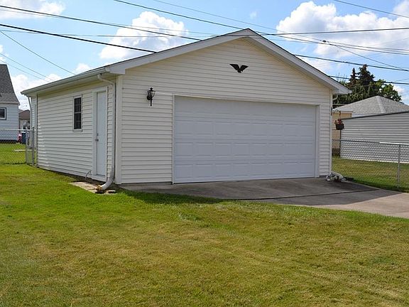 2nd image of 3107 Park Dr