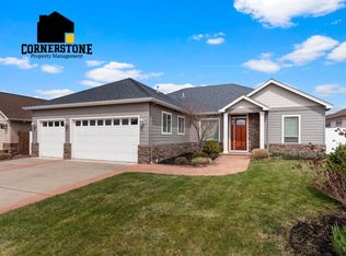 1001 Pumpkin Rdg, Eagle Point, OR 97524