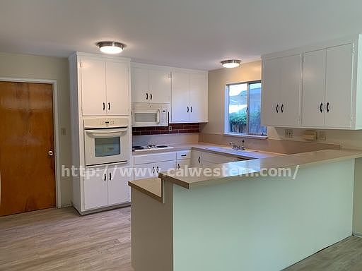 5th image of 640 Cheshire Way