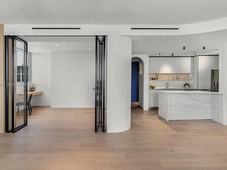 800 West Ave #11 — Photo 27