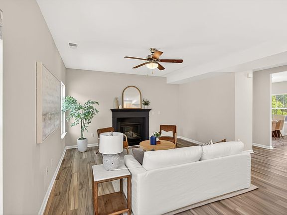 2nd image of 209 Devon Fields Dr