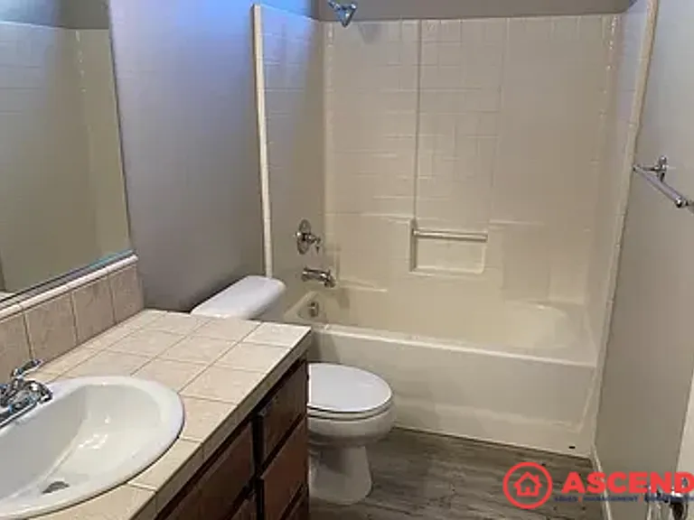 11716 Starlight Dr — Photo 8