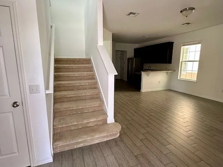 8642 Powder Ridge Trl — Photo 4