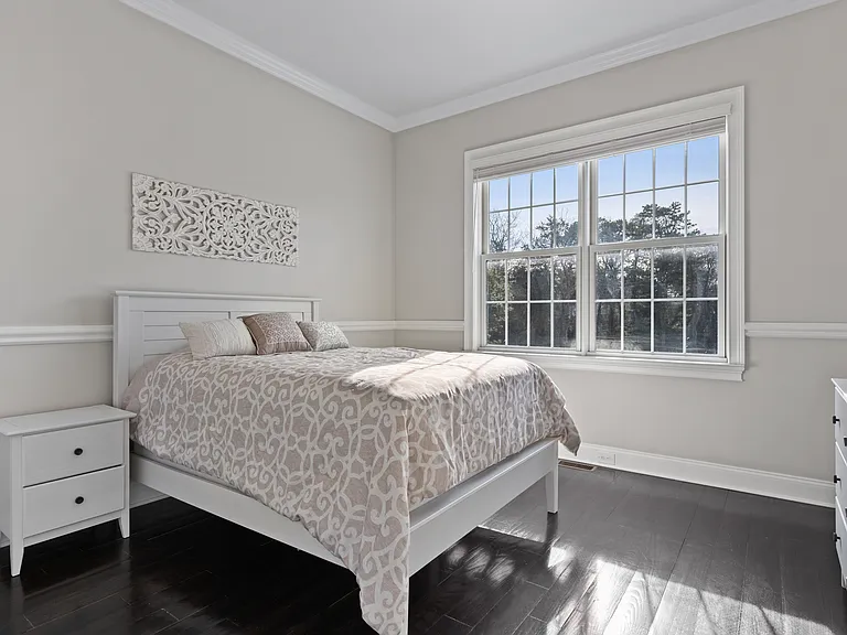 490 Montauk Hwy — Photo 16
