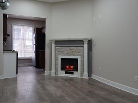 845 Wealthy St SE, Grand Rapids, MI