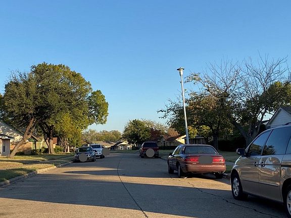 4th image of 3801 Windsor Dr