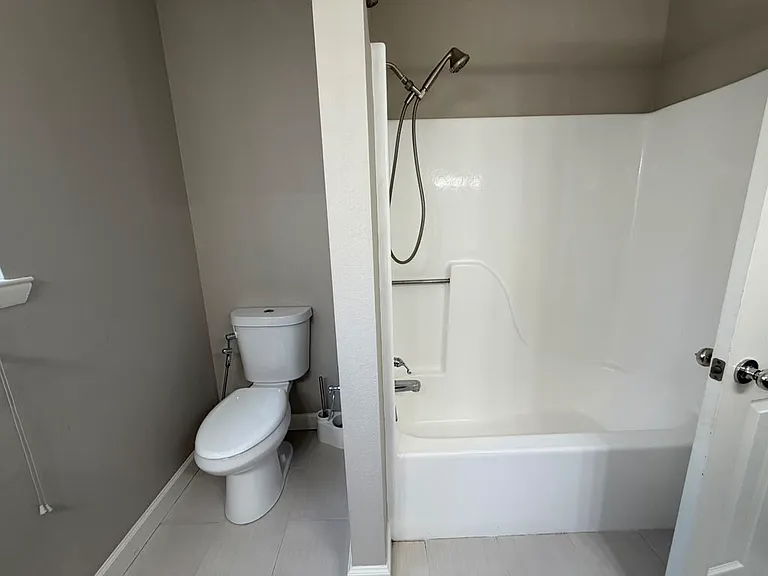 289 Honeysuckle Way — Photo 22