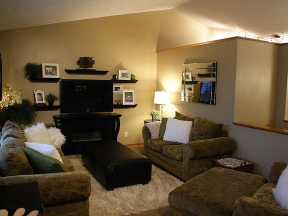 2nd image of 3666 Mc Clow Dr SW