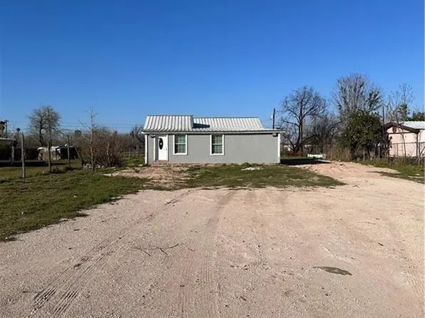 2804 Buena Vida St, Mission, TX 78574