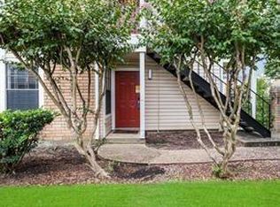 2750 Holly Hall St APT 411, Houston, TX 77054