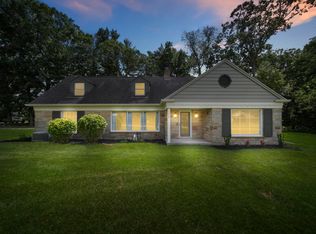 1829 Probert Rd, Jackson, MI 49203