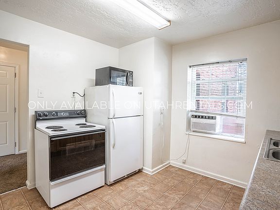 3rd image of 511 N 100 W APT 5