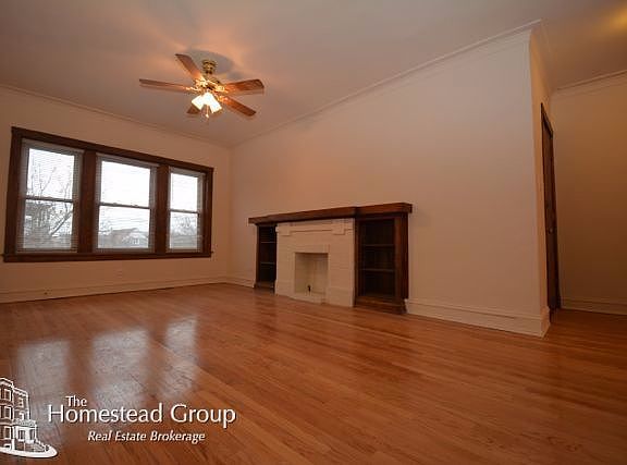 3rd image of 3548 N Bosworth Ave APT 03