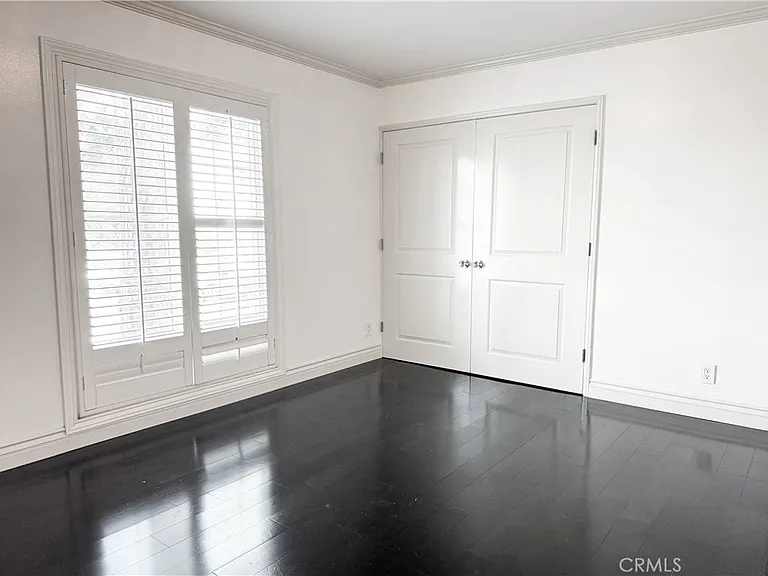 102 Scholz Plz — Photo 8