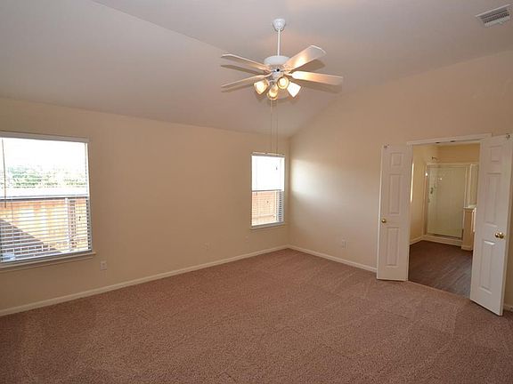 2nd image of 620 Columbine Ave