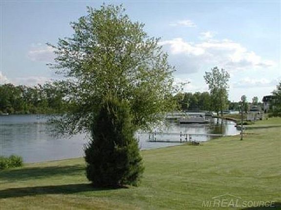 5th image of 25455 Island View Ln