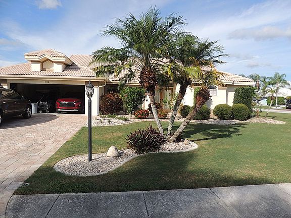 3rd image of 1112 Opal Ln
