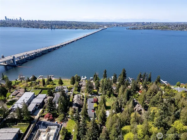 3327 Evergreen Point Road, Medina, WA 98039