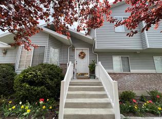 910 Orchard Dr, Pleasant Grove, UT 84062