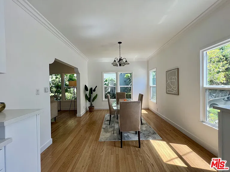 4526 Saint Elmo Dr — Photo 23