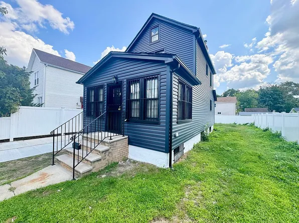 18514 Nashville Blvd, Springfield Gardens, NY 11413