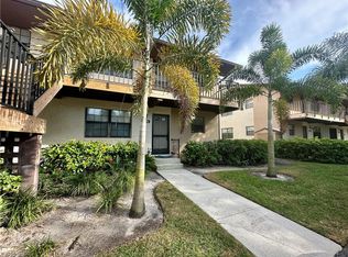 5246 Treetops Dr, Naples, FL 34113