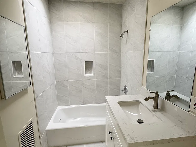8335 Willis Ave — Photo 10