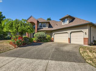 12297 SE One Rosa Dr, Happy Valley, OR 97086