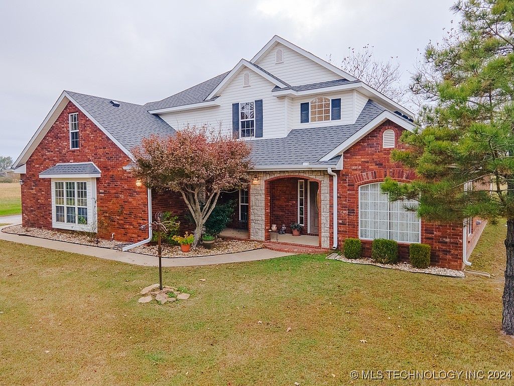 Blackish House sideA、sideB CertainTeed landmark shingles — PROJECTS — American Classic