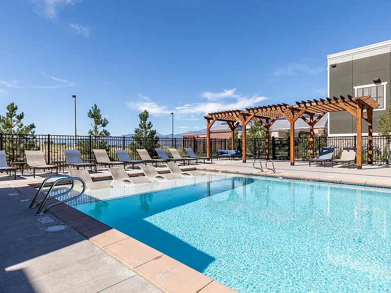 The Towne at Northgate — Photo 7
