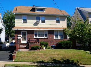 82 Fort Lee Rd, Teaneck, NJ 07666