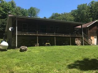 937 Inman School Rd, Crane, MO 65633