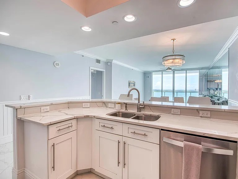 2650 Lake Shore Dr #2303 — Photo 5