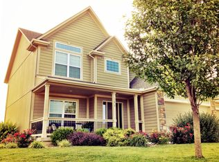 17819 Grey Hawke Rdg, Smithville, MO 64089