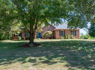 28 Woodford Way, Collinsville, IL 62234