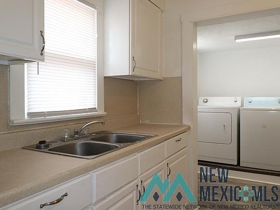5th image of 700 E 14th St