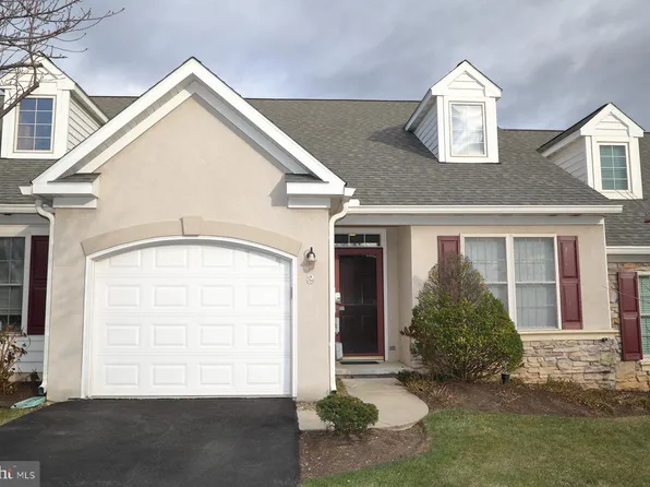 3 York Ct, Lancaster, PA 17602