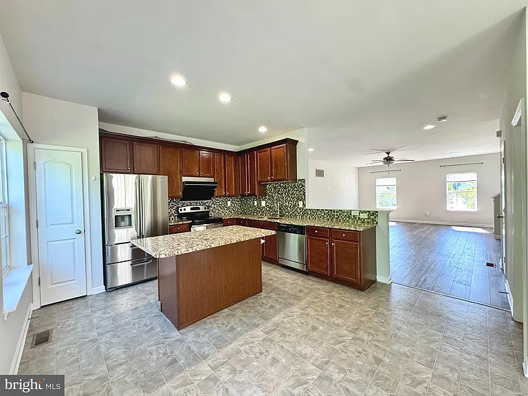 312 Wilkinson Dr #6 — Photo 8