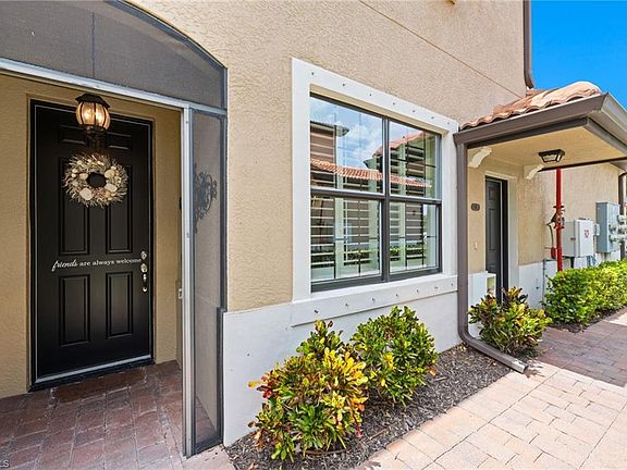 5th image of 26189 Palace LN #101