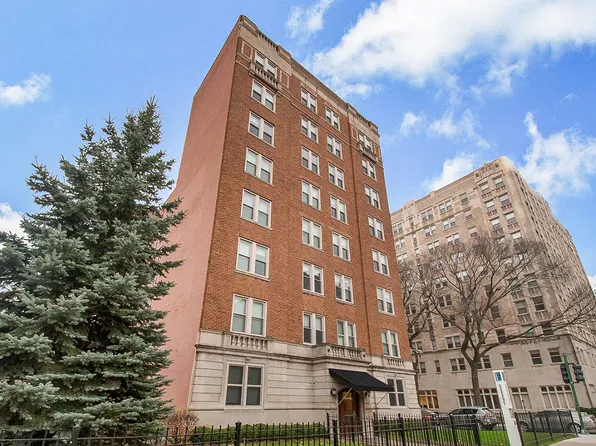 Ivy at Carlson, 1401 E Hyde Park Blvd #1401-203, Chicago, IL 60615